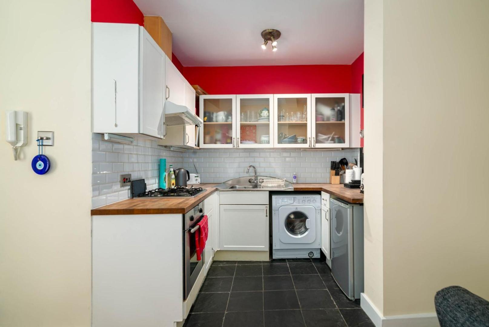 Guestready - Former Pub-Turned-One Bedroom Flat London Eksteriør bilde