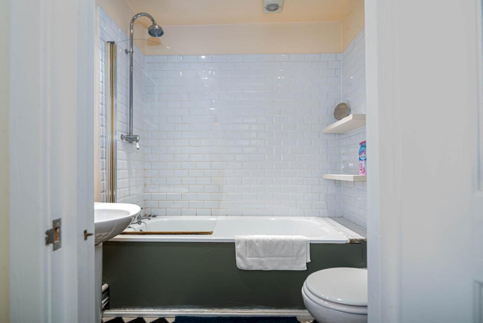 Guestready - Former Pub-Turned-One Bedroom Flat London Eksteriør bilde